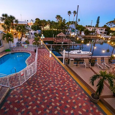 Bay Palms Waterfront Resort - Hotel And Marina St. Pete Beach Dış mekan fotoğraf