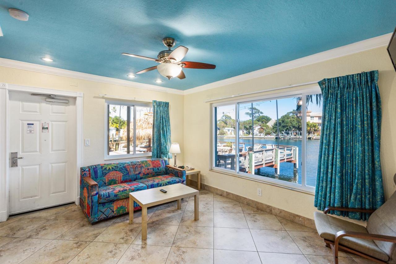 Bay Palms Waterfront Resort - Hotel And Marina St. Pete Beach Dış mekan fotoğraf