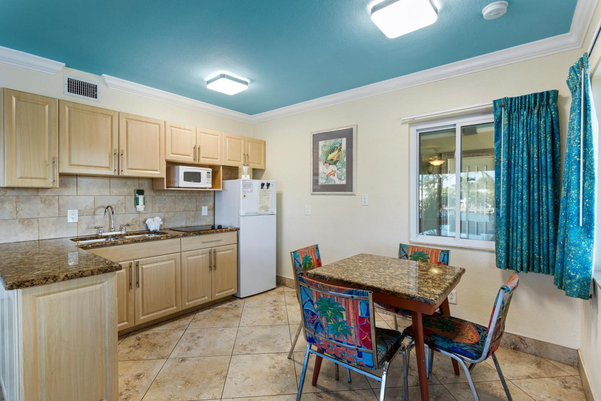 Bay Palms Waterfront Resort - Hotel And Marina St. Pete Beach Oda fotoğraf