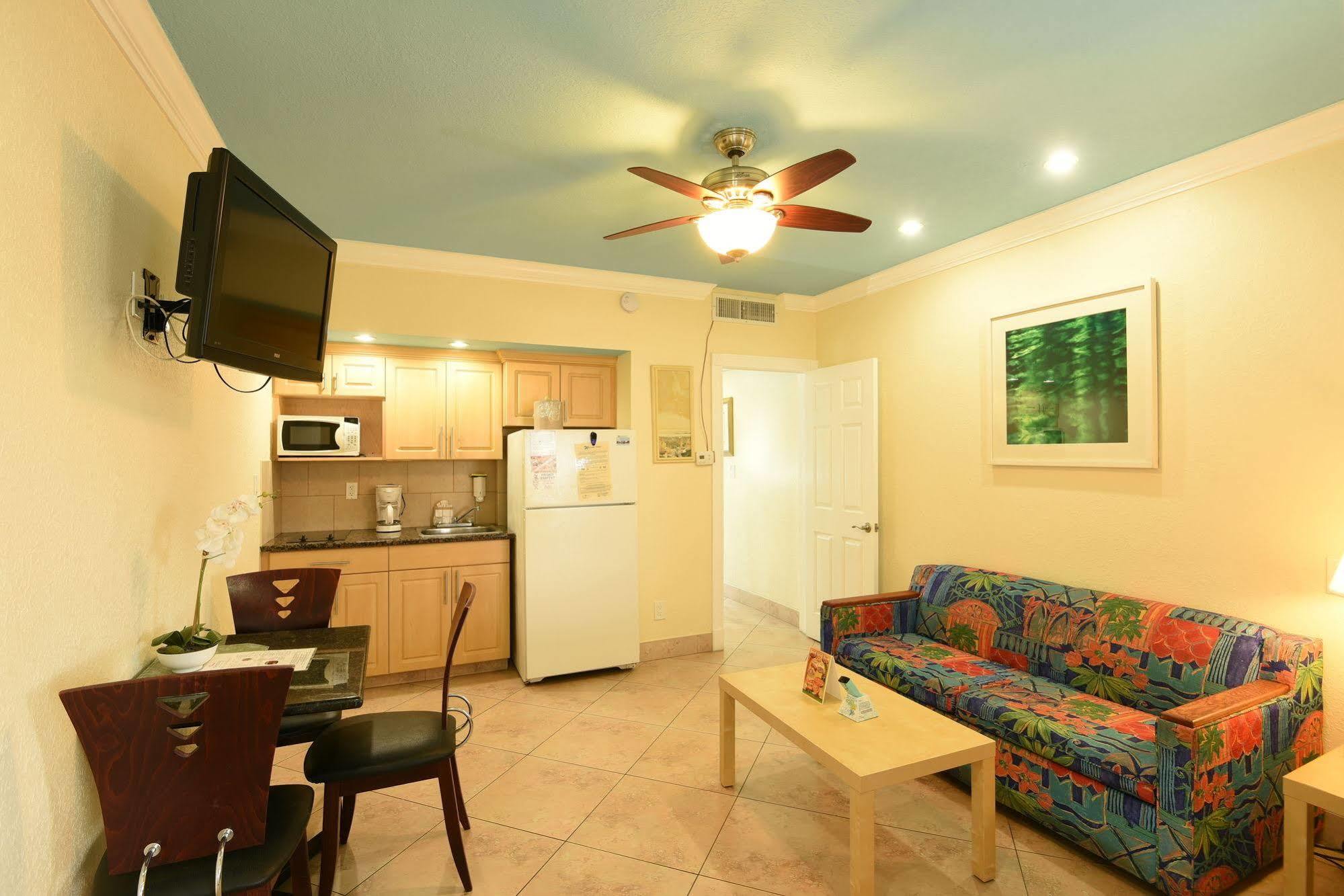 Bay Palms Waterfront Resort - Hotel And Marina St. Pete Beach Dış mekan fotoğraf